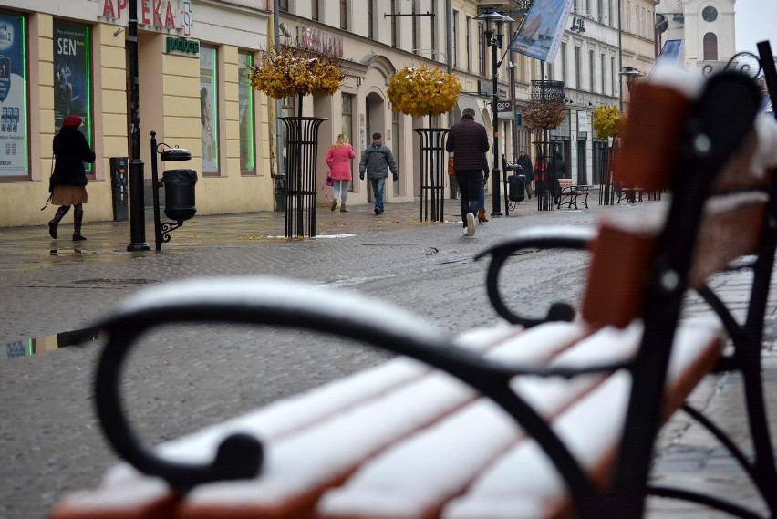 Zima w Lublinie. Spadł pierwszy śnieg [ZDJĘCIA]