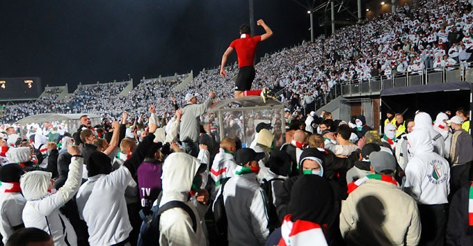 [nowe zdjęcia] Lech Poznań - Legia Warszawa. Mecz i demolka