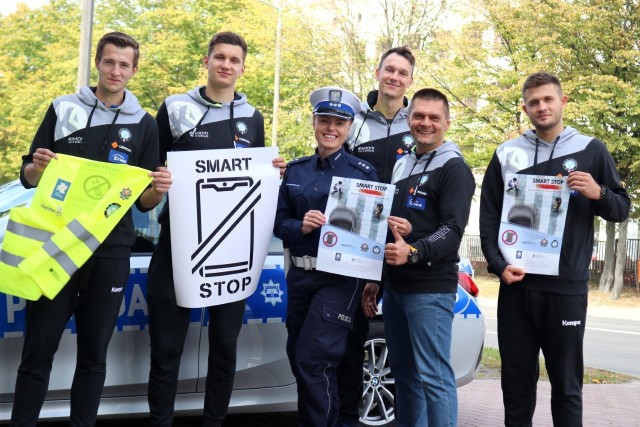 Siatkarze Cerrad Enea Czarnych Radom włączyli się w akcję "Smart Stop", której organizatorem jest mazowiecka drogówka.