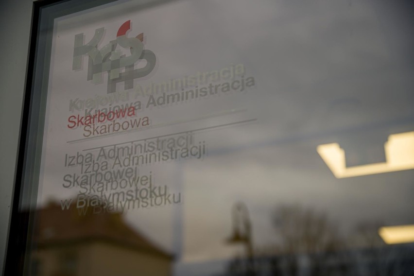 Krajowa Administracja Skarbowa zlikwidowała proceder związany z unikaniem płacenia podatku VAT (zdjęcia)