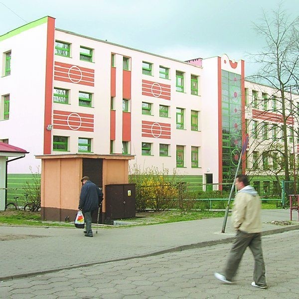 W Szkole Podstawowej nr 4 w Solcu Kujawskim do strajku  przystąpiło wczoraj 10 nauczycieli.
