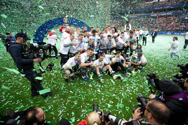 Na zdjęciu: świętująca drużyna Lechii Gdańsk