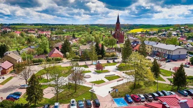 Na kolejnych slajdach prezentujemy kandydatów na burmistrza Iwanisk w kolejności alfabetycznej.