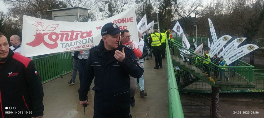 Związkowcy z kopalni i Elektrowni Bełchatów manifestowali w...