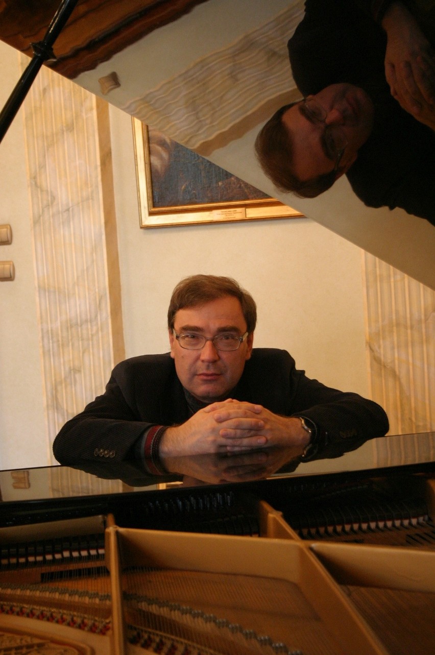 Marek Mizera, pianista