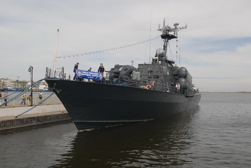 ORP Metalowiec w Gdyni. Metalowiec to okręt typu „Tarantul”,...