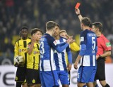 Liga niemiecka. Borussia Dortmund jak kłębek nerwów. Zmarnowany karny i czerwona kartka