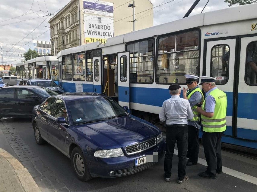 Wypadek na Traugutta, przy skrzyżowaniu z Dobrzyńską