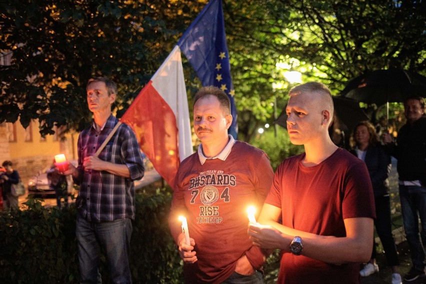 Manifestacja przed Sądem Okręgowym w Opolu.