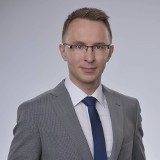 Wybory samorządowe 2018: Ostrzeszów - Patryk Jędrowiak nowym burmistrzem. 27-latek pozbawia fotela wieloletniego burmistrza
