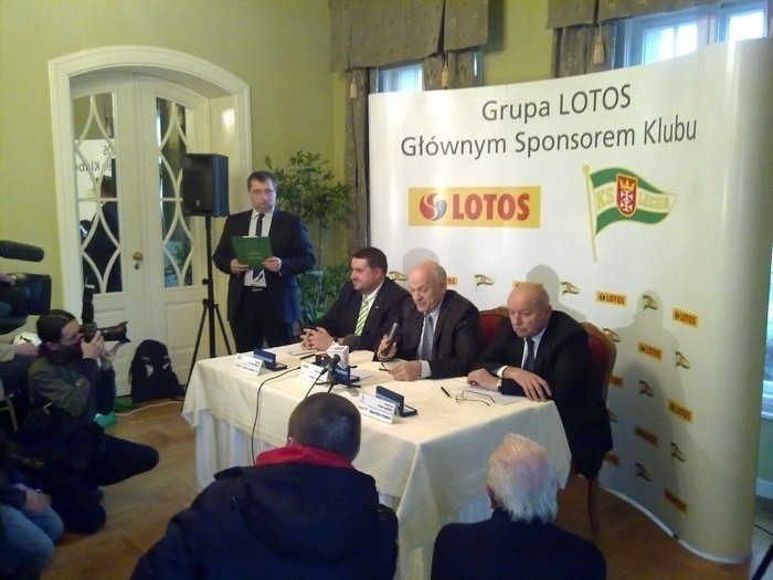 Lotos podpisuje umowę z Lechią Gdańsk