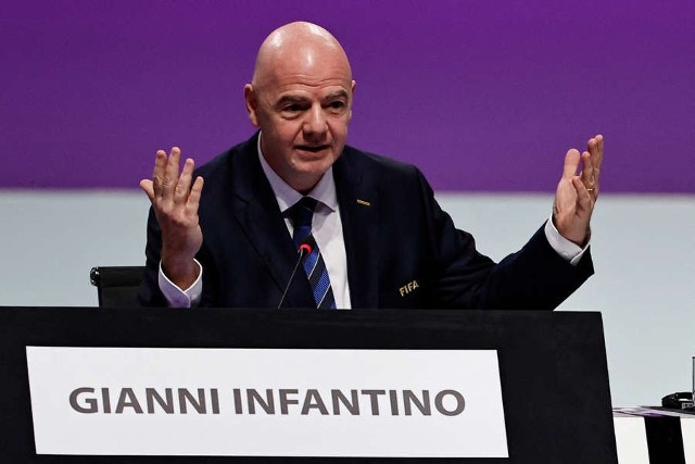 Prezydent FIFA, Gianni Infantino wie, jak to jest być dyskryminowanym, bo w szkole był wyśmiewany przez rude włosy i piegi