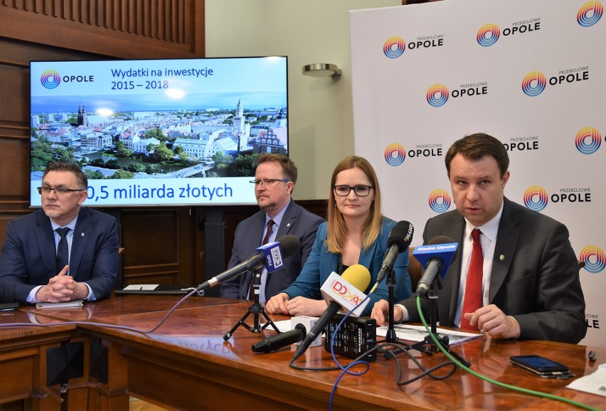Arkadiusz Wiśniewski, prezydent Opola, mówi o wykonaniu...