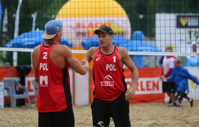 Jakub Zdybek i Paweł Lewandowski to jedna z pięciu polskich par, która od piątku rywalizować będzie w głównej fazie warszawskiego turnieju Beach Pro Tour Futures