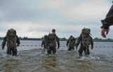 Podlascy Terytorialsi na plaży Dojlidy w Białymstoku uczyli się ratownictwa wodnego (zdjęcia)