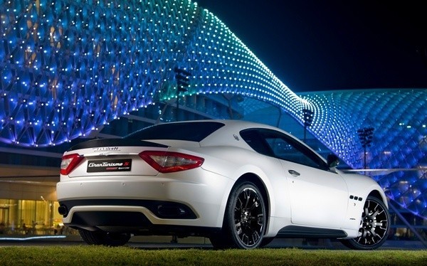 Jeden z 12 Maserati Gran Turismo S MC SportLine.