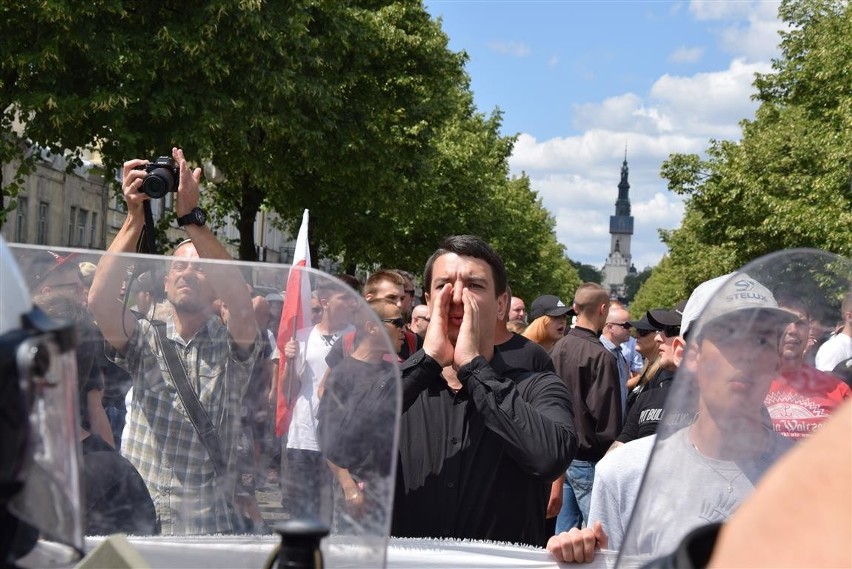 I Marsz Równości w Częstochowie. Były próby jego...