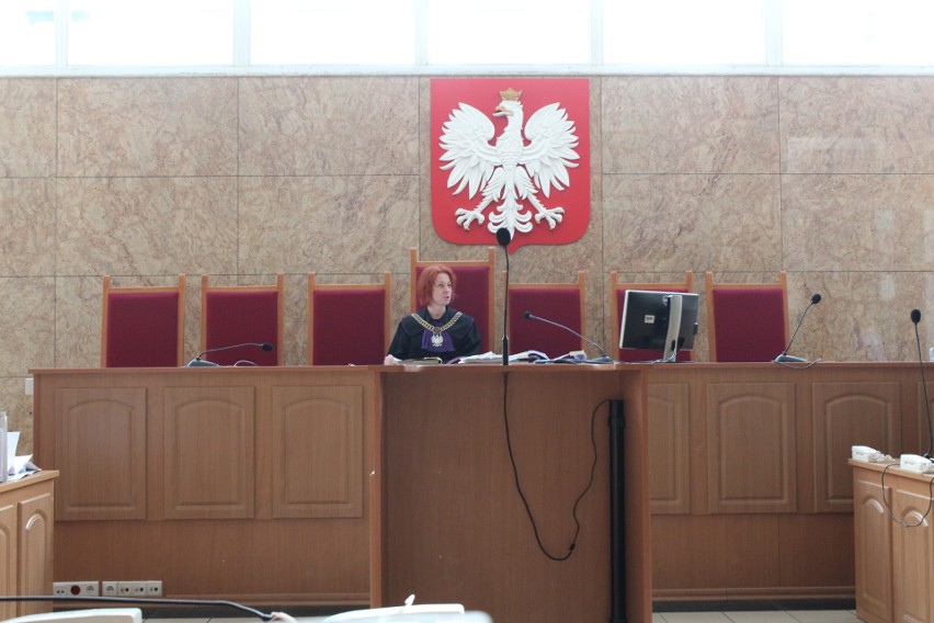 Sędzia Agnieszka Anioł prowadzi proces