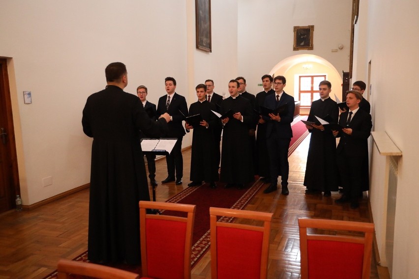 Alumni Wyższego Seminarium Duchownego w Sandomierzu wraz ze...