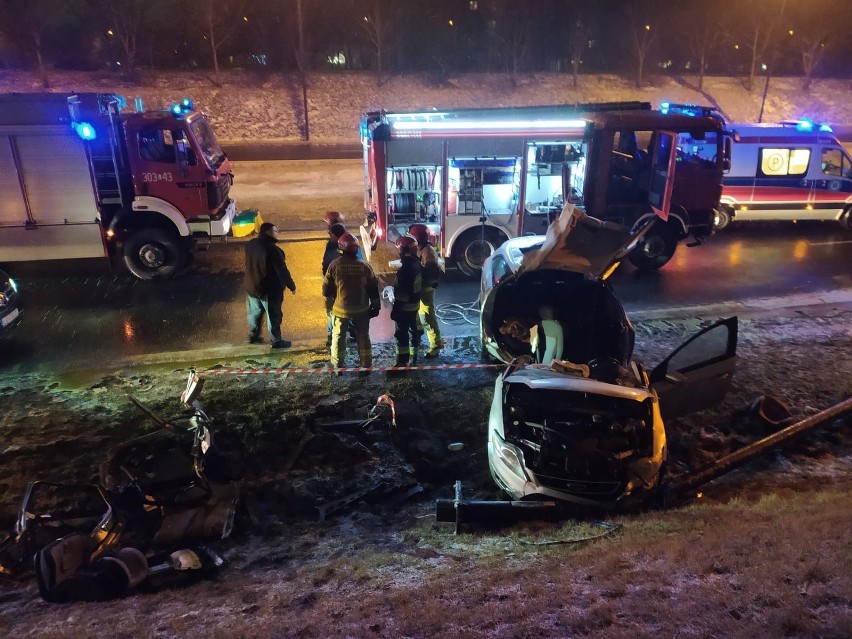Lublin. Pijany spowodował wypadek i uciekł z miejsca zdarzenia. Policjanci zatrzymali sprawcę 