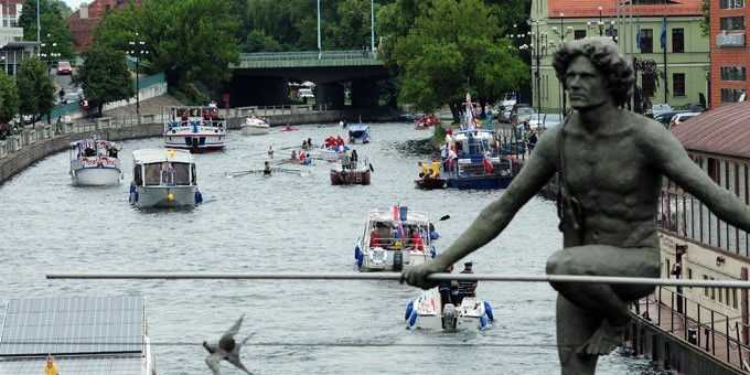 [wideo] Wzięli &quot;Ster na Bydgoszcz&quot; i spłynęli Brdą