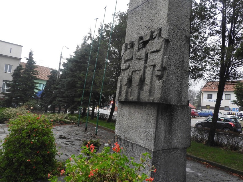 Kalwaria Zebrzydowska. Postawią go obok popiersia Lenina i pomnika SB