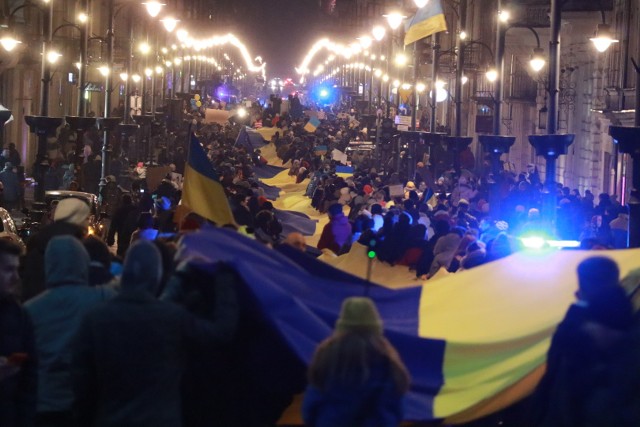 Marsz Stop Wojnie. Łodzianie protestowali przeciw agresji Rosji na Ukrainę.