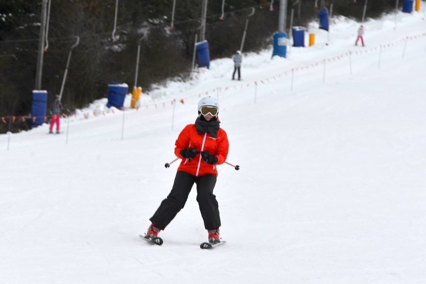 Sezon narciarski w Górach Świętokrzyskich ruszył pełną parą [WIDEO, zdjęcia]