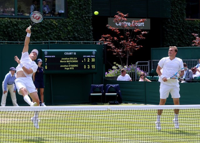 Londyn 04 07 2018turniej wielkiego szlema w tenisie ziemnym na trawiastych kortach wimbledonuna zdjeciu i marcin matkowski i jonathan erlich z izraela fot. andrzej szkocki / polska press