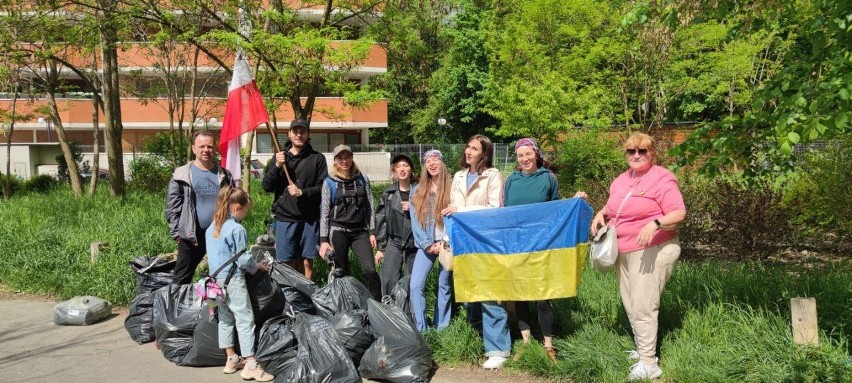 Kraków. W podzięce za przyjęcie Ukraińcy urządzili akcję sprzątania. Napiszą też do prezydenta