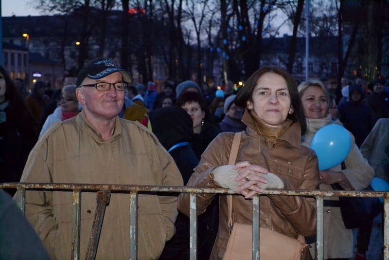 Rock dla autyzmu rozbrzmiał na Placu Biegańskiego w...