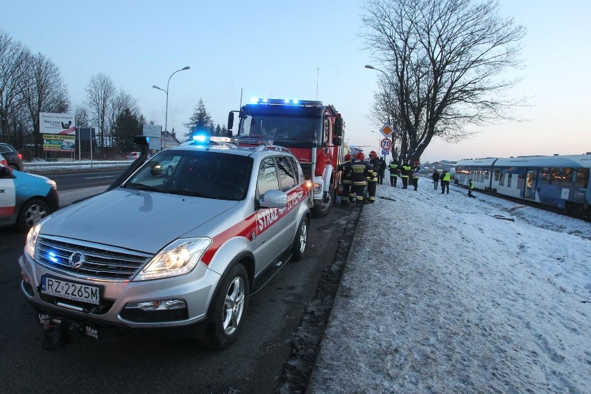 Tragedia na przejeździe kolejowym przy ul. Warszawskiej w...