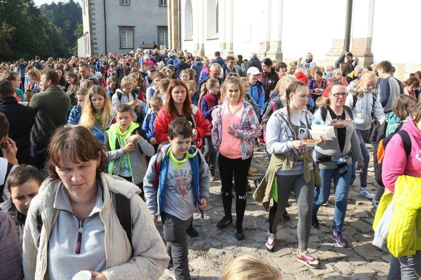 Rajd Pielgrzymkowy na Święty Krzyż (WIDEO, ZDJĘCIA)