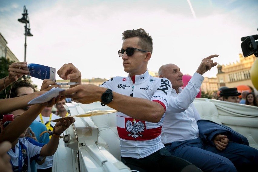 Piękna prezentacja przed Tour de Pologne, kolarze już w Krakowie [ZDJĘCIA]