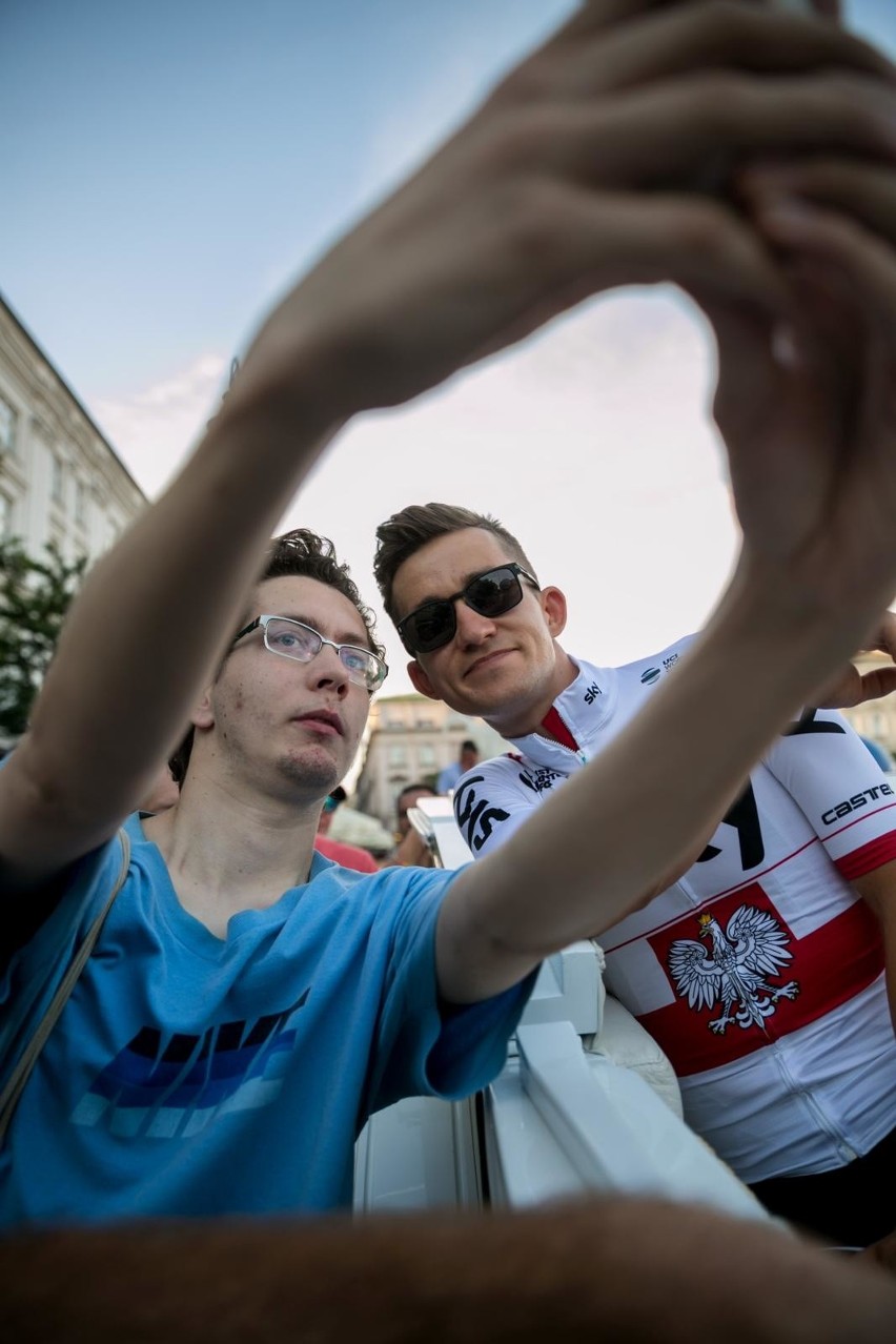 Piękna prezentacja przed Tour de Pologne, kolarze już w Krakowie [ZDJĘCIA]