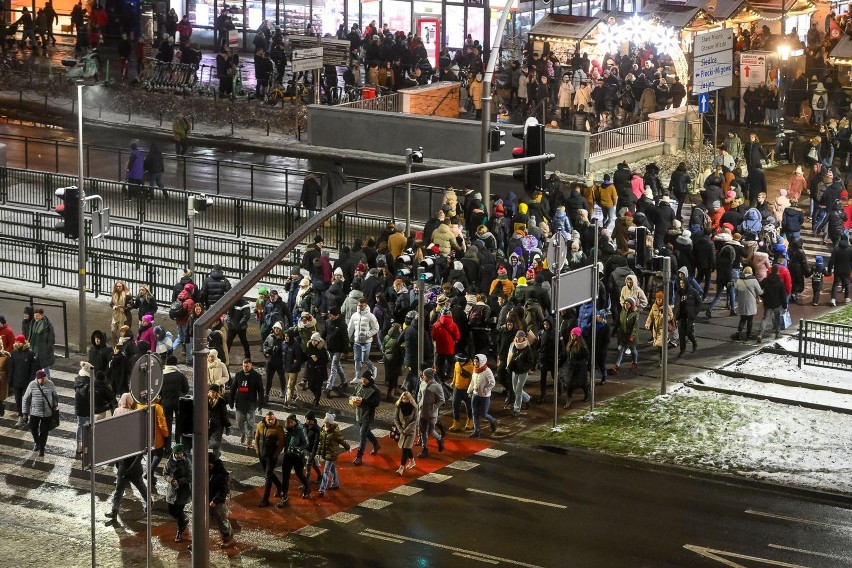 Jak wygląda sytuacja na pomorskich drogach? Opady śniegu...