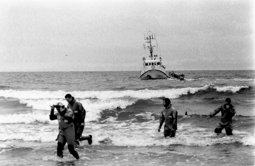 Ćwiczenia ratownictwa morskiego w 1997 w pobliżu portu Ustka