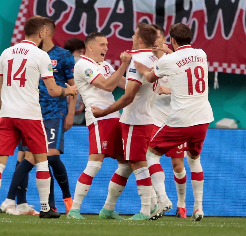 Euro 2020. Gol Karola Linettego na 1:1 w meczu Polska - Słowacja. Nikt nie typował go do składu! [WIDEO]