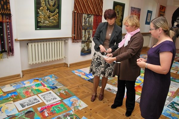 Muzem w Bielsku Podlaskim rozstrzygnęło konkurs plastyczny poświęcony Janowi Pawłowi II