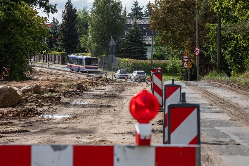 Ruch wahadłowy obowiązuje na około 400-metrowym odcinku...