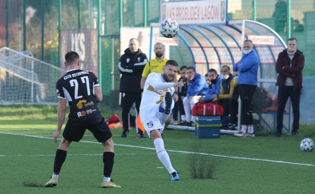 KSZO 1929 Ostrowiec wygrał trzecioligowe derby z ŁKS Probudex Łagów 3:1.