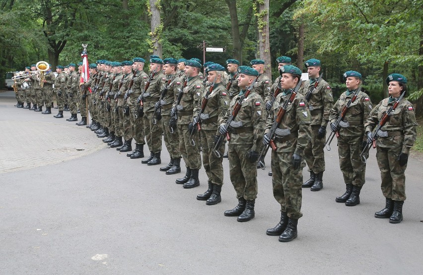 Po latach zapomnienia wraca pamięć o NSZ [zdjęcia]