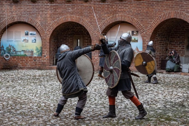 Turnieje rycerskie w Barbakanie to część programu Muzeum Krakowa "Średniowiecze da się lubić"