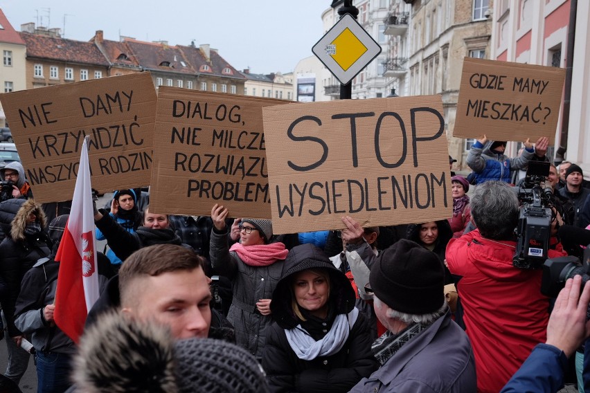 W styczniu działkowcy protestowali przed poznańskim Urzędem...