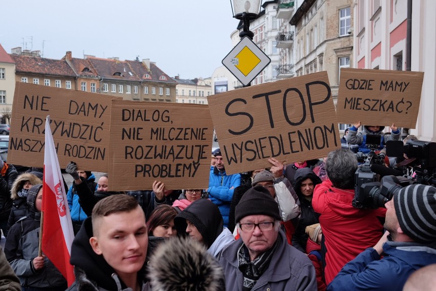 W styczniu działkowcy protestowali przed poznańskim Urzędem...