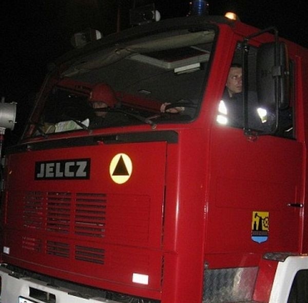 Akcja strażaków w Milejowicach trwała 2,5 godziny.