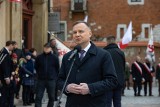 Kraków. Prezydent Andrzej Duda przyjechał na Wawel złożyć hołd ofiarom katastrofy smoleńskiej [ZDJĘCIA]