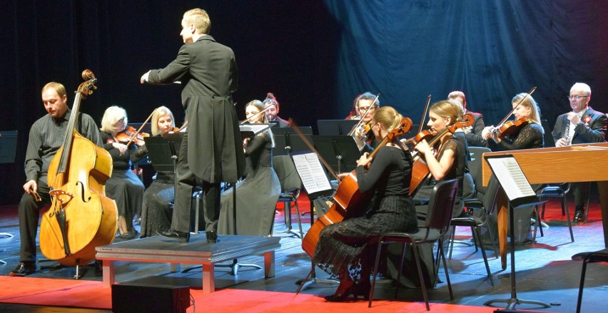 NASZ PATRONAT. "Koncert polski" z kompozycjami Niemców i Austriaków. Bo muzyka jest ponadnarodowa! W SCK zagrała Orkiestra Camerata Stargard