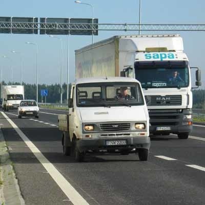 Zakaz został wprowadzony w związku z przewidywanym wzmożonym ruchem samochodowym związanym z uroczystościami żałobnymi (fot. archiwum)