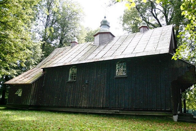 Najstarsza bieszczadzka cerkiew to budowla drewniana o konstrukcji zrębowej.
